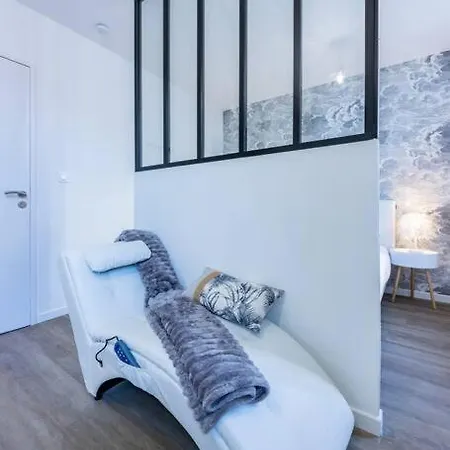 Le & Cocon - Jacuzzi - Sauna - Clim - Melina&alfred Agen