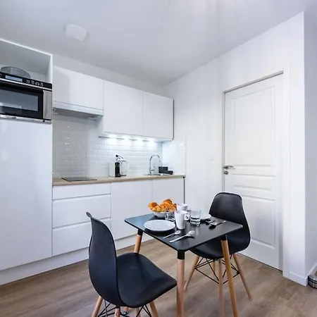 Le & Cocon - Jacuzzi - Sauna - Clim - Melina&alfred Διαμέρισμα Αζάν