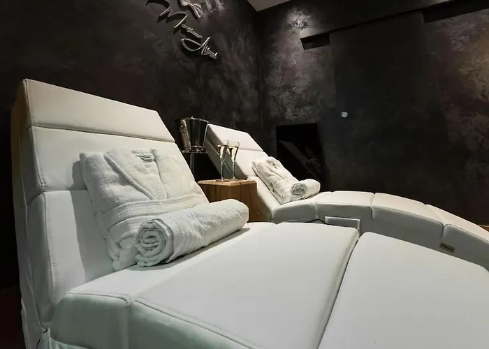 Le & Cocon - Jacuzzi - Sauna - Clim - Melina&alfred