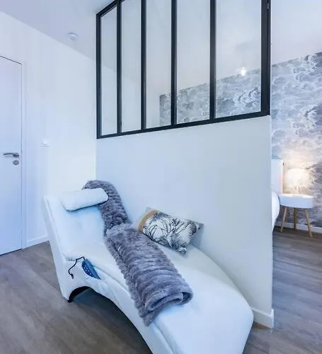 Le & Cocon - Jacuzzi - Sauna - Clim - Melina&alfred Agen