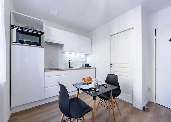 Le & Cocon - Jacuzzi - Sauna - Clim - Melina&alfred Apartment Agen