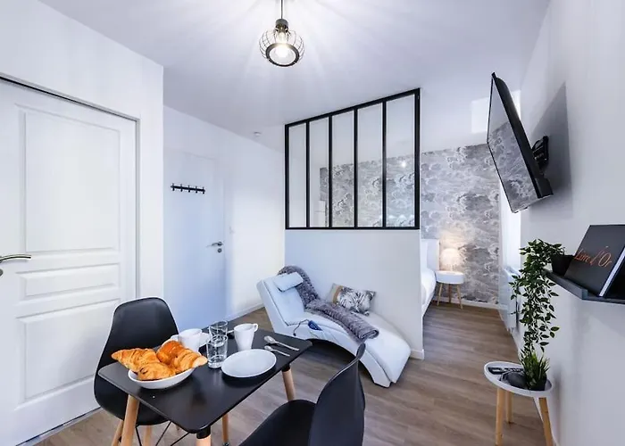 Le & Cocon - Jacuzzi - Sauna - Clim - Melina&alfred *